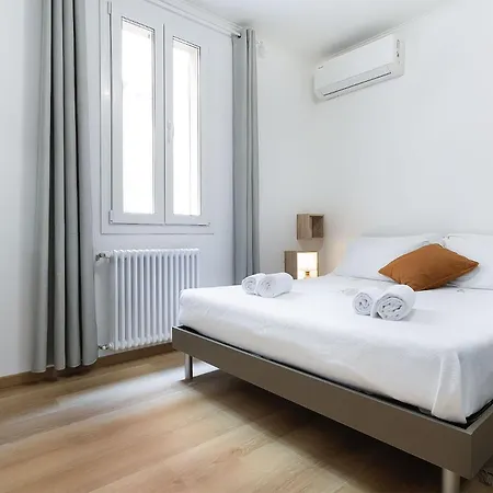 Elegant With Terrace - Fiera Διαμέρισμα